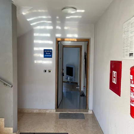 Appartement Alessia Apartments-top Location And Garage Parking *