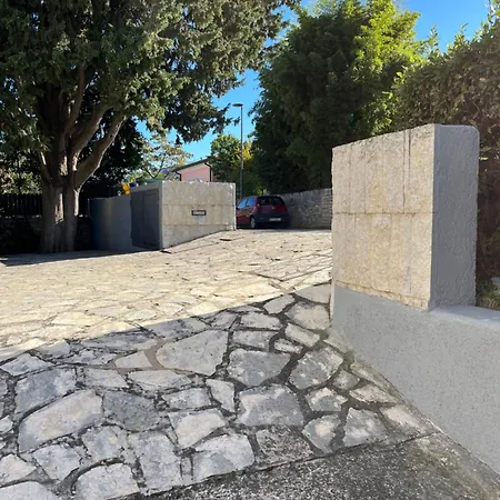 Alessia Apartments-top Location And Garage Parking Appartement Rovinj