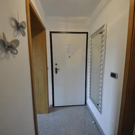 Alessia Apartments-top Location And Garage Parking アパート