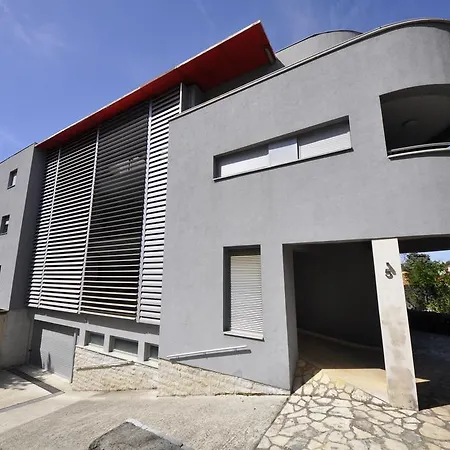 アパート Alessia Apartments-top Location And Garage Parking ロヴィニ